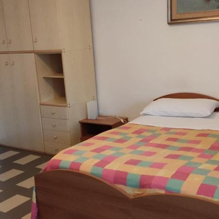 La Casa Di Periferia Lejlighed Bari Eksteriør billede
