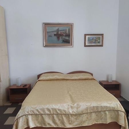 La Casa Di Periferia Lejlighed Bari Eksteriør billede